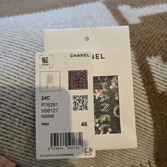 Chanel Denim Vest Size 46 - Picture 8 of 9